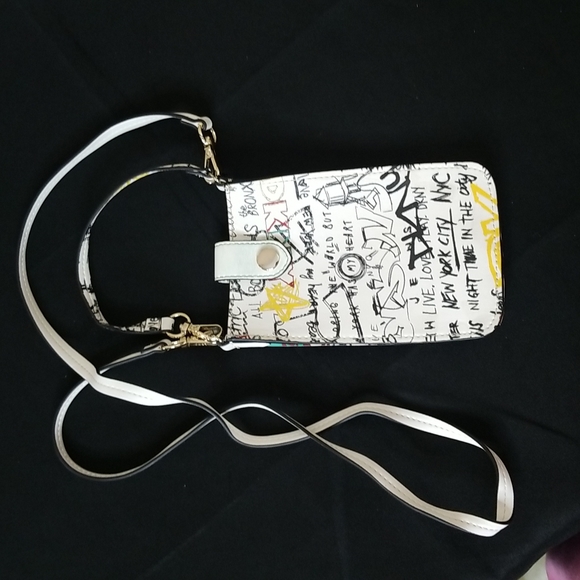 DKNY GRAFFITI PHONE CROSSBODY BAG WHITE - Picture 3 of 8